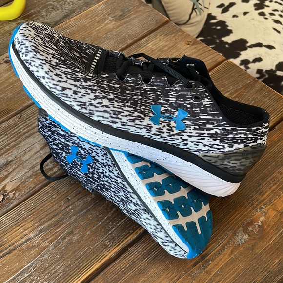 Bandit 3 Under Armour Men’s running sneakers - Picture 4 of 4